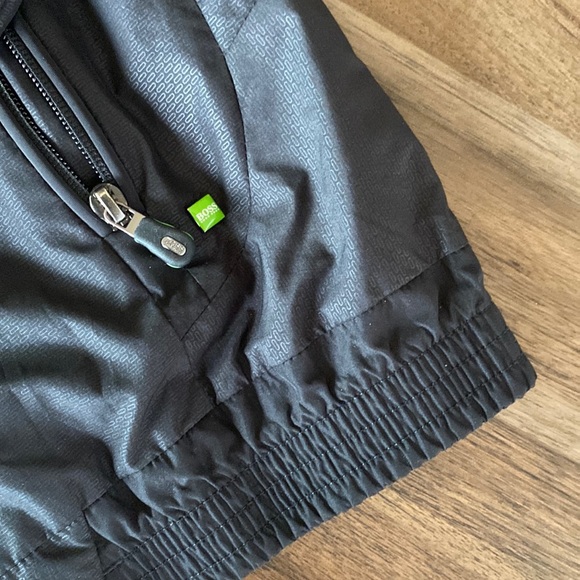 NEW Hugo boss windbreaker - Picture 4 of 7